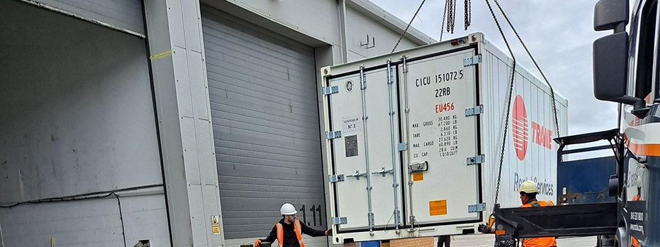 Situation d'urgence pour les réfugiés : la solution de stockage frigorifique 24 heures sur 24 de Trane Rental permet de répondre à la demande croissante.